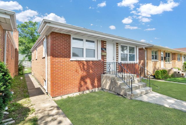 7654 Lavergne Avenue, Burbank, IL 60459
