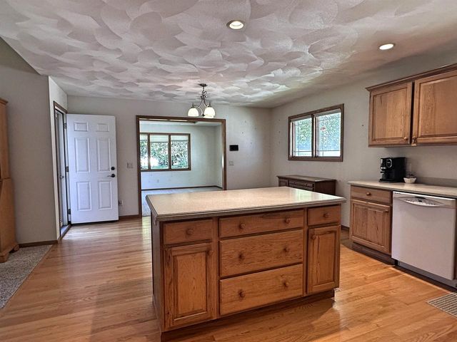 3511 Candlewood Drive, Janesville, WI 53546