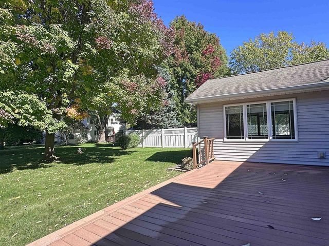 3511 Candlewood Drive, Janesville, WI 53546