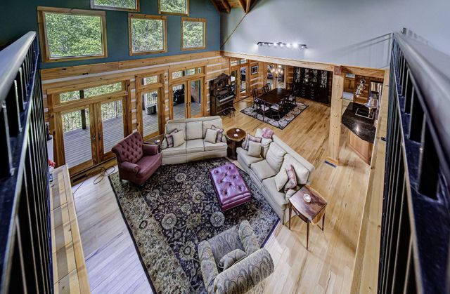 625 Cane Creek Mountain Road, Tellico Plains, TN 37385