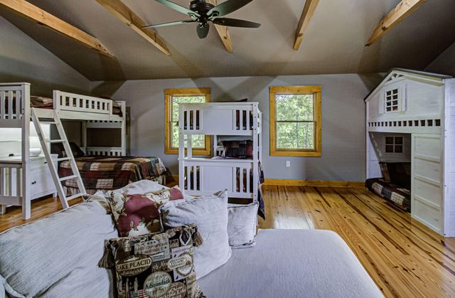 625 Cane Creek Mountain Road, Tellico Plains, TN 37385