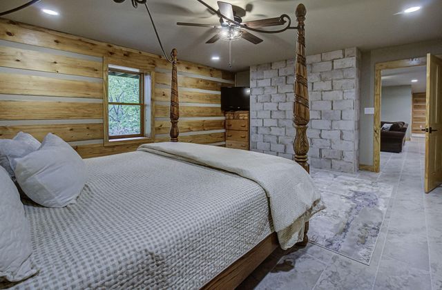 625 Cane Creek Mountain Road, Tellico Plains, TN 37385