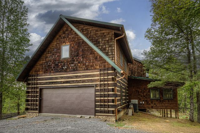 625 Cane Creek Mountain Road, Tellico Plains, TN 37385