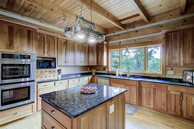 625 Cane Creek Mountain Road, Tellico Plains, TN 37385