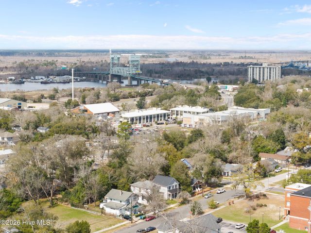1106 S 4th Street, Wilmington, NC 28401