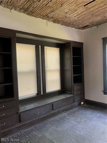 508 Eddy Road, Cleveland, OH 44108