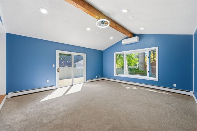 30 Chatham Rd, Longmeadow, MA 01106