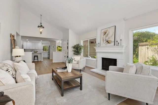 1729 Gascony Road, Encinitas, CA 92024