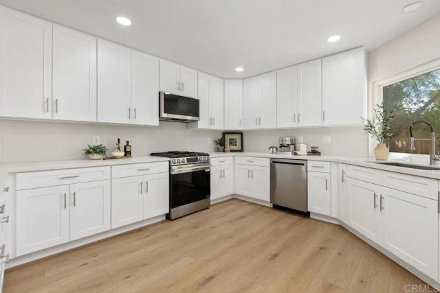 1729 Gascony Road, Encinitas, CA 92024