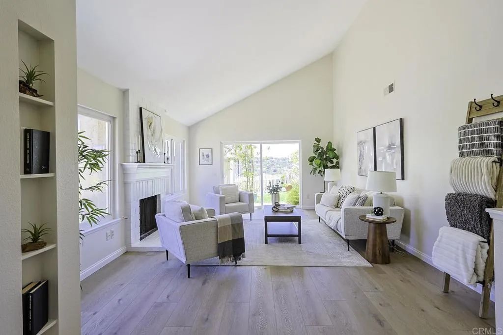 1729 Gascony Road, Encinitas, CA 92024