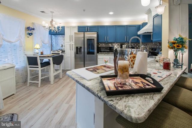 511 MOWAT CIR, Hamilton, NJ 08690