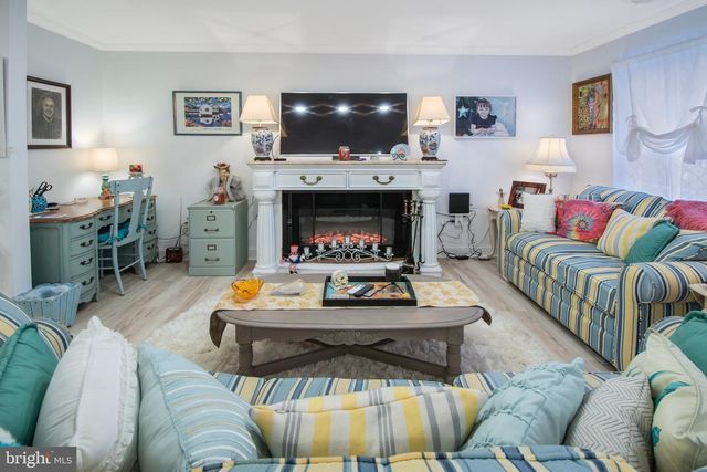 511 MOWAT CIR, Hamilton, NJ 08690