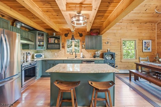 8 McKinley, Greenwood Lake, NY 10925