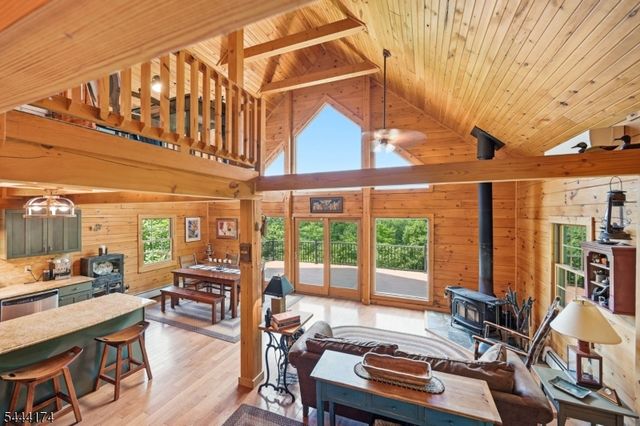 8 McKinley, Greenwood Lake, NY 10925