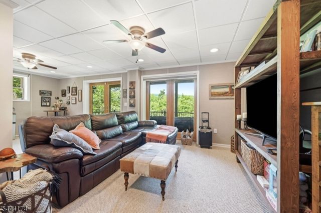 8 McKinley, Greenwood Lake, NY 10925