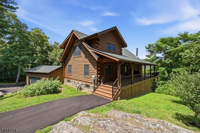 8 McKinley, Greenwood Lake, NY 10925