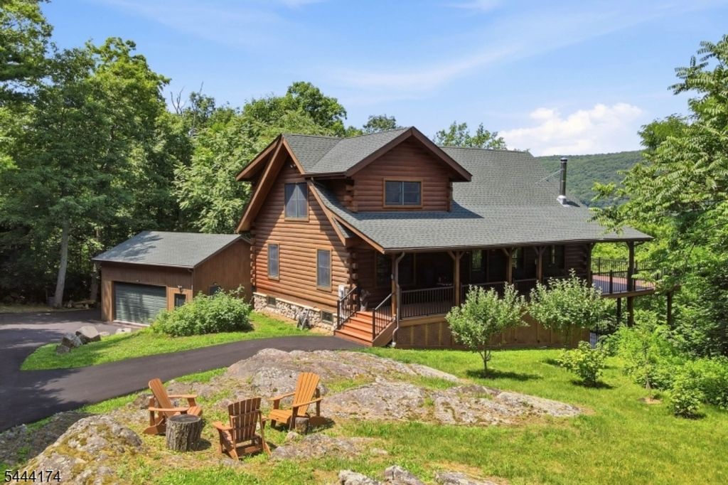 8 McKinley, Greenwood Lake, NY 10925