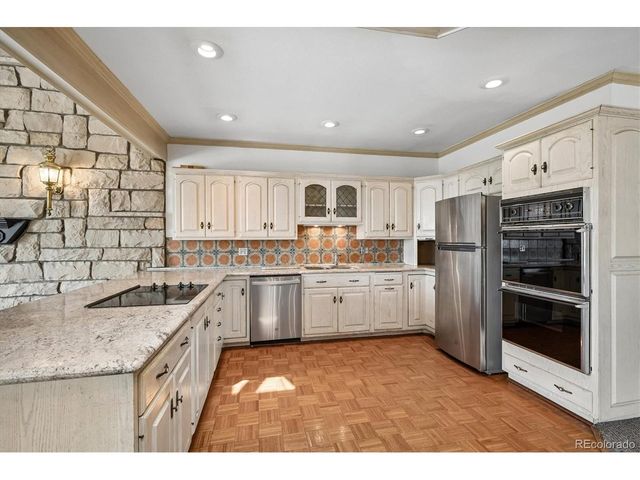 2530 S Gray Ct, Denver, CO 80227