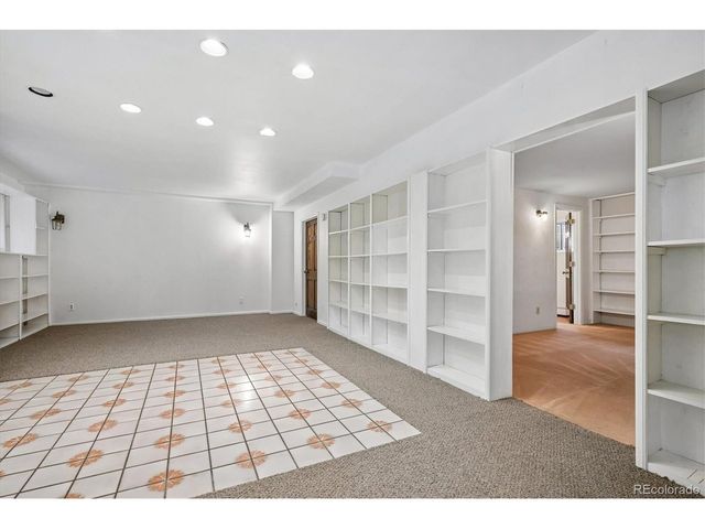 2530 S Gray Ct, Denver, CO 80227