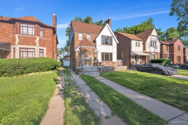 18961 Pennington Drive, Detroit, MI 48221