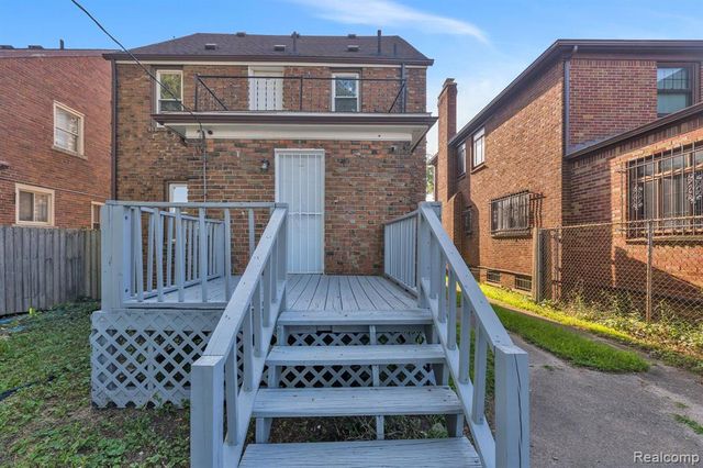 18961 Pennington Drive, Detroit, MI 48221