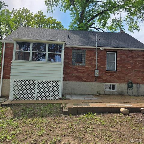 216 S Hartnett Avenue, Ferguson, MO 63135