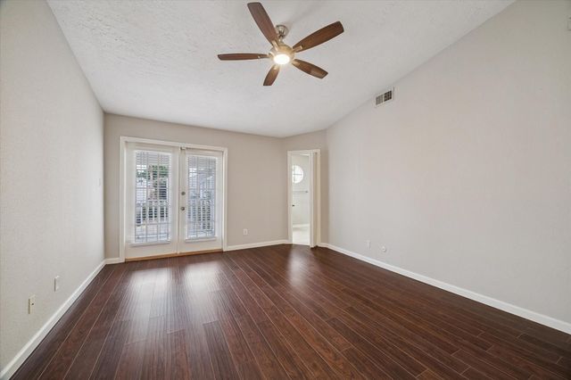 1911 Bering Drive 3, Houston, TX 77057