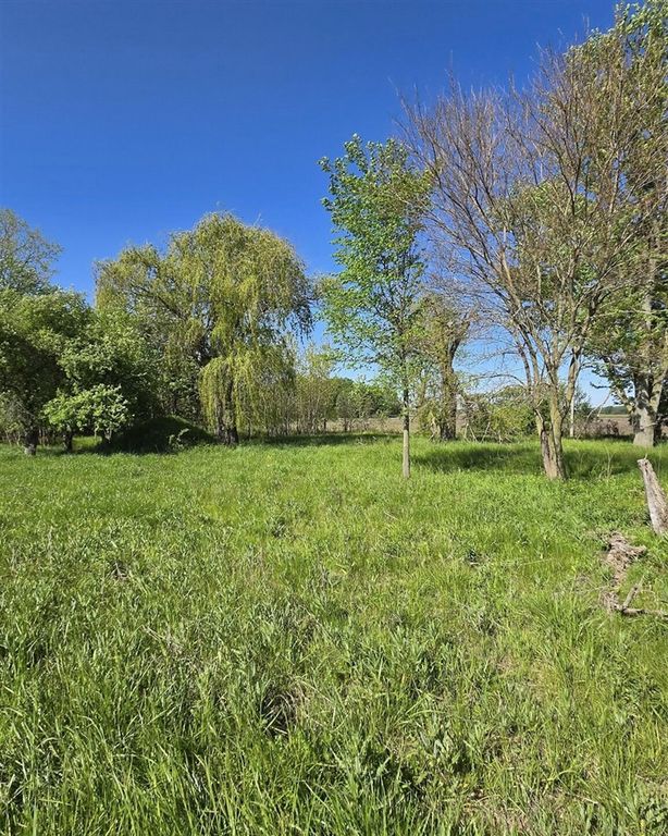 18946 Avery Road, Three Oaks, MI 49128