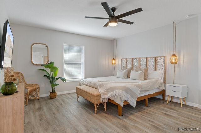 4865 S Tromp Loop, Homosassa, FL 34448