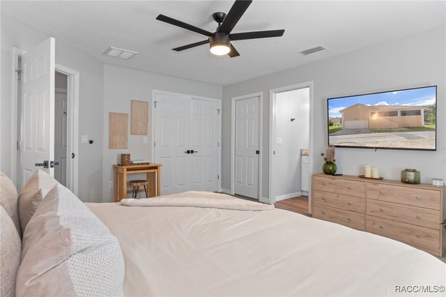 4865 S Tromp Loop, Homosassa, FL 34448