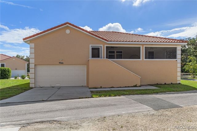 4865 S Tromp Loop, Homosassa, FL 34448
