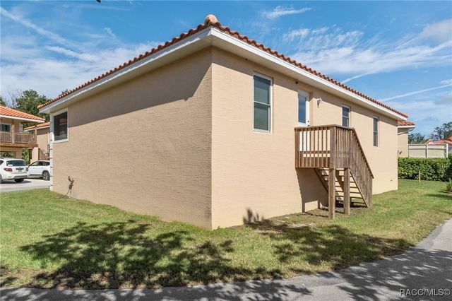 4865 S Tromp Loop, Homosassa, FL 34448
