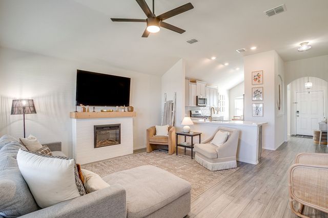 800 Amberwood Court, Fort Worth, TX 76052