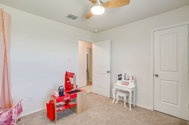 800 Amberwood Court, Fort Worth, TX 76052