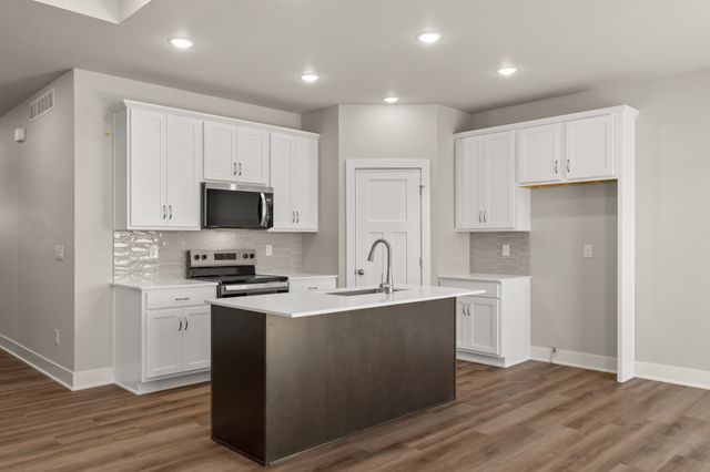 3269 Marigold Circle, Pella, IA 50219