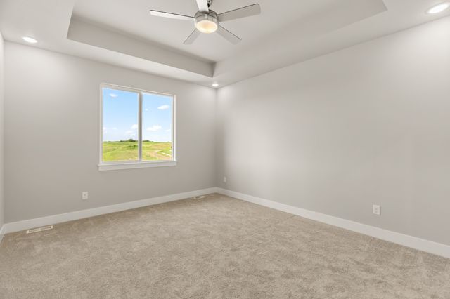 3269 Marigold Circle, Pella, IA 50219