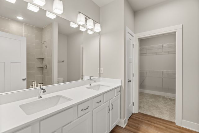 3269 Marigold Circle, Pella, IA 50219