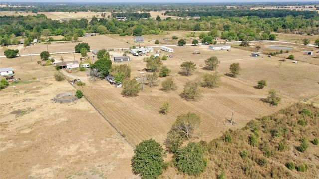 1727 Mustang Loop, Madisonville, TX 77864