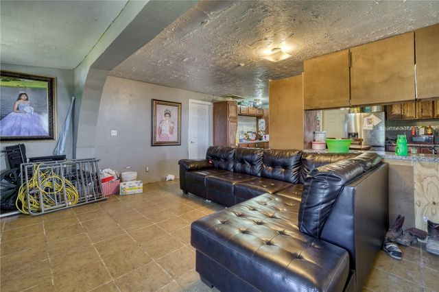 1727 Mustang Loop, Madisonville, TX 77864