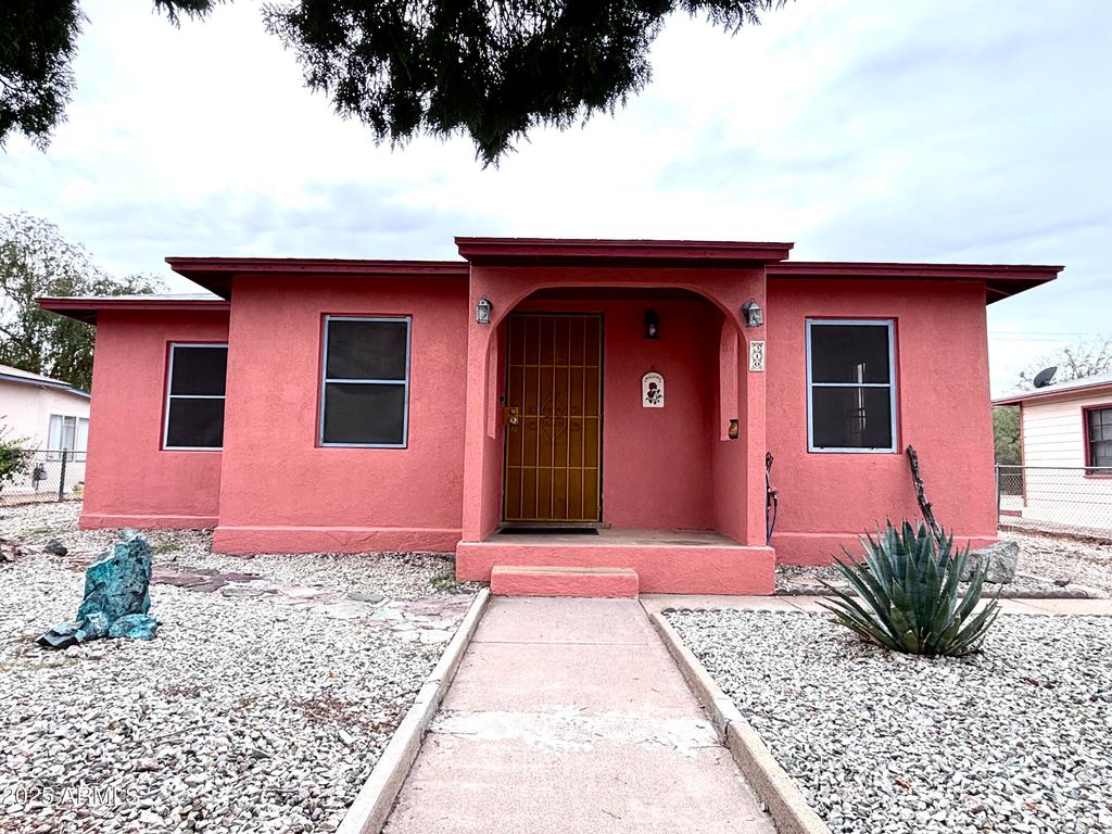 310 E 1ST Avenue, Ajo, AZ 85321