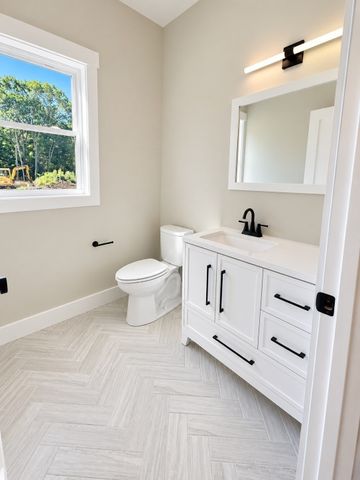 1 Needham Street, Norfolk, MA 02056