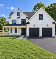 1 Needham Street, Norfolk, MA 02056