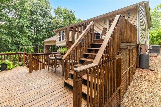 7511 Mcgee Road, Rural Hall, NC 27045