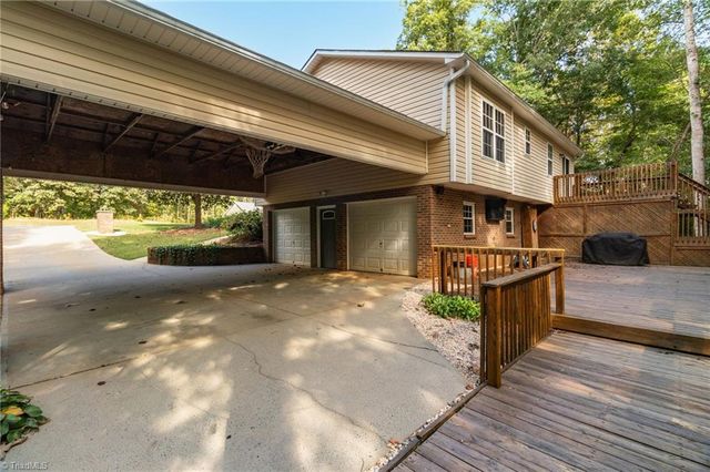 7511 Mcgee Road, Rural Hall, NC 27045