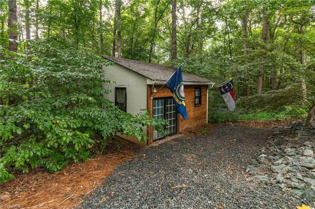 7511 Mcgee Road, Rural Hall, NC 27045