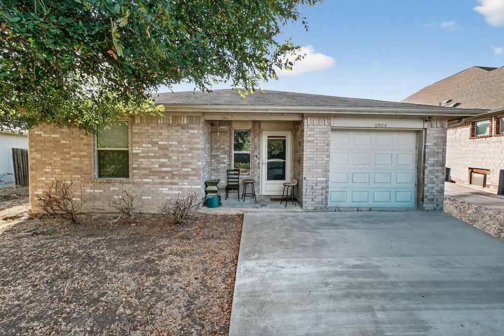 11904 MORNING VIEW DR, Del Valle, TX 78617