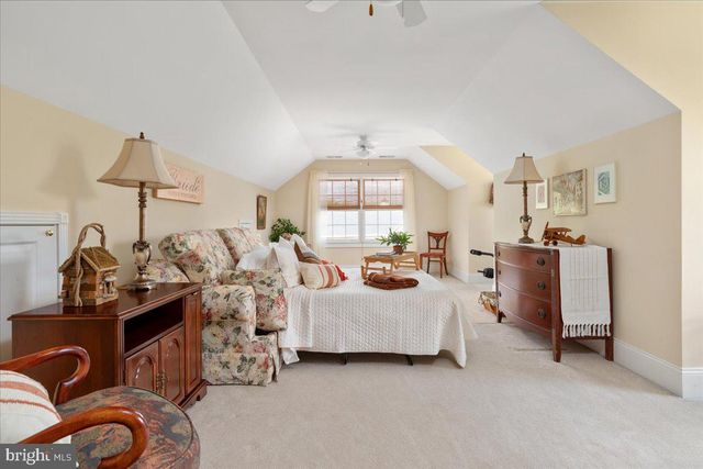 450 GREEN SPRING RD, Winchester, VA 22603