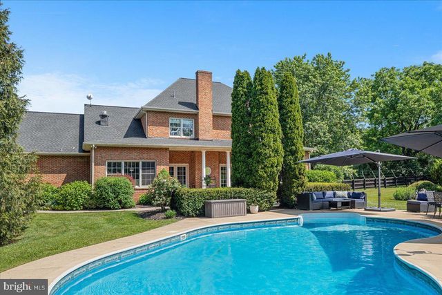 450 GREEN SPRING RD, Winchester, VA 22603