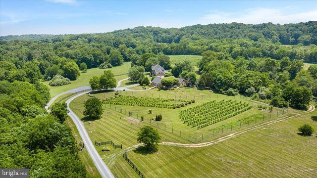 450 GREEN SPRING RD, Winchester, VA 22603