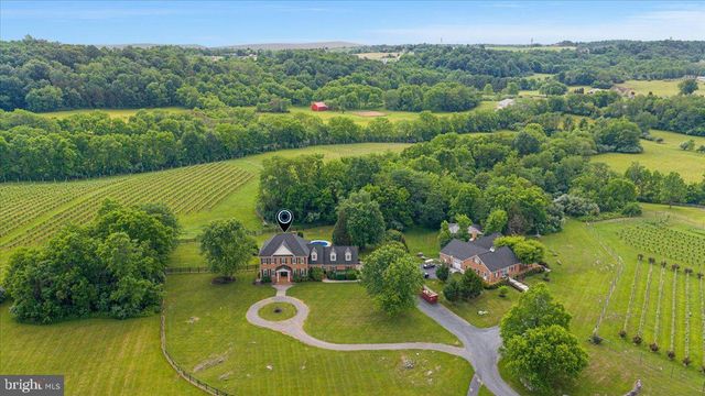 450 GREEN SPRING RD, Winchester, VA 22603